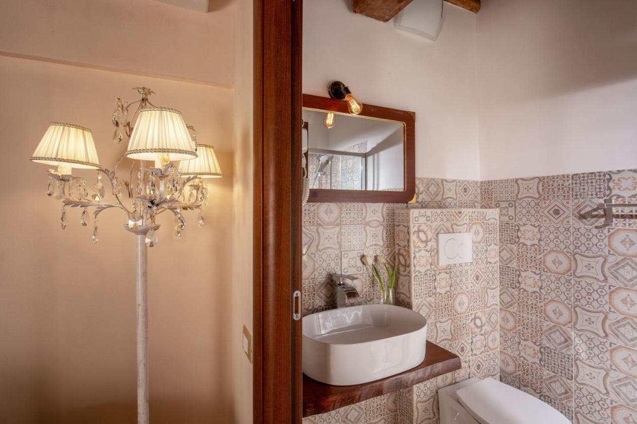 מלון רומא Residenza Nobile Laurina מראה חיצוני תמונה